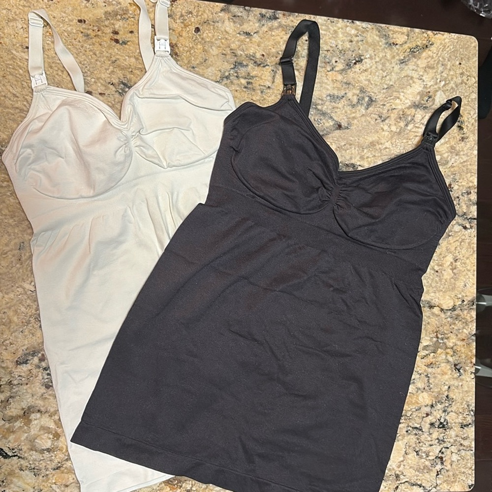 Set of 2 nursing tops, size M